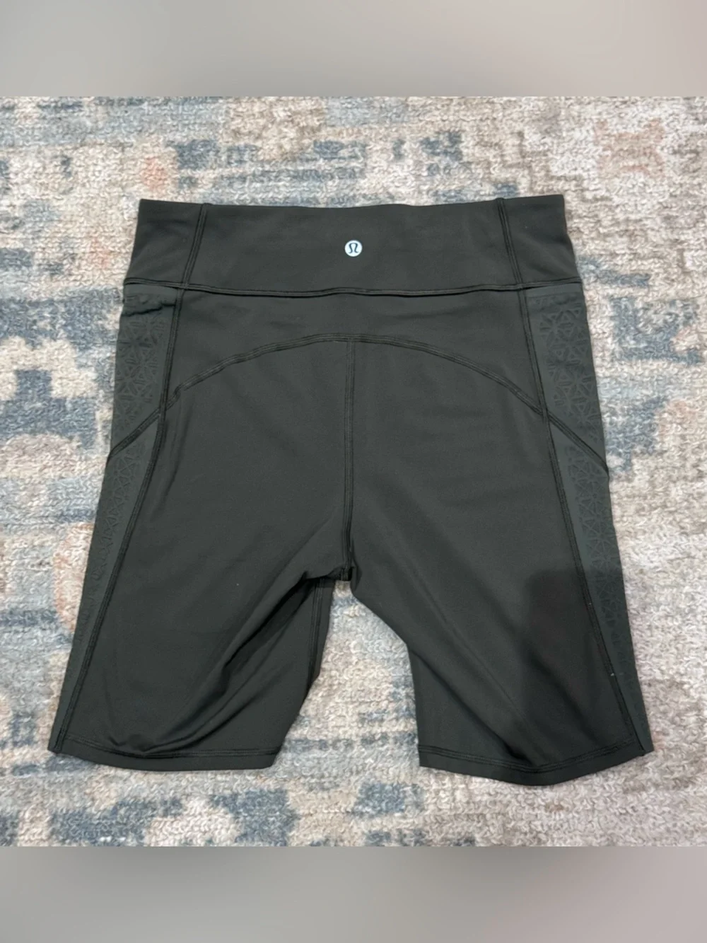 Lululemon High-Waist Olive Green Women’s Athletic Bike Shorts